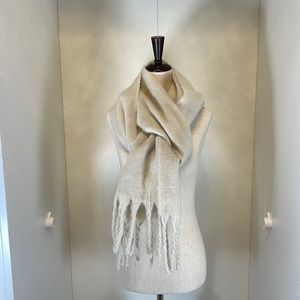NWT GAP Off White Extra Long Scarf